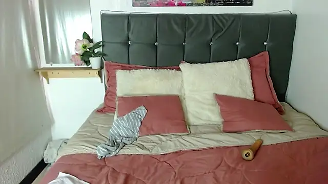 ShyVibes  online show from March 2025 07:21:02 PM