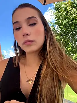 SophieRaily  online show from October 2025 06:07:02 PM