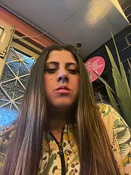 Snapshot of girl_anni chatting on February 2025 12:39:01 AM girl anni online show from February 2025 12:39:01 AM