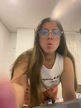 Snapshot of girl_anni chatting on February 2025 11:25:02 PM girl anni online show from February 2025 11:25:02 PM