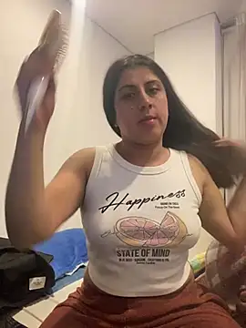 Snapshot of girl_anni chatting on February 2025 02:53:02 AM girl anni online show from February 2025 02:53:02 AM