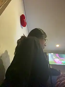 Snapshot of girl_anni chatting on February 2025 03:09:02 AM girl anni online show from February 2025 03:09:02 AM