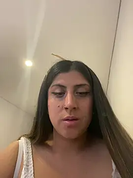 Snapshot of girl_anni chatting on February 2025 08:09:02 PM girl anni online show from February 2025 08:09:02 PM