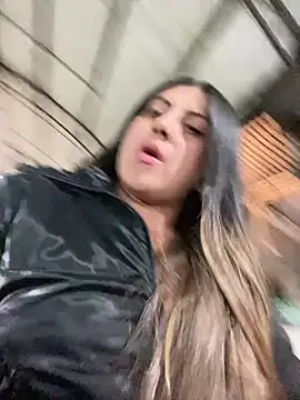 Snapshot of girl_anni chatting on February 2025 11:45:01 PM girl anni online show from February 2025 11:45:01 PM