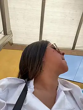 Snapshot of girl_anni chatting on March 2025 04:42:02 PM girl anni online show from March 2025 04:42:02 PM