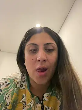 Snapshot of girl_anni chatting on March 2025 04:56:01 AM girl anni online show from March 2025 04:56:01 AM