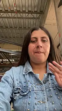 Snapshot of girl_anni chatting on March 2025 09:05:02 PM girl anni online show from March 2025 09:05:02 PM