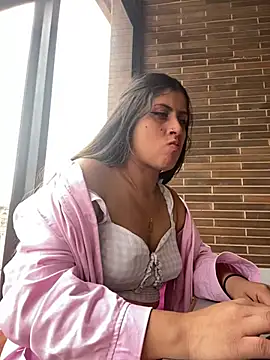 Snapshot of girl_anni chatting on March 2025 06:09:01 PM girl anni online show from March 2025 06:09:01 PM