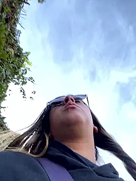 Snapshot of girl_anni chatting on September 2025 12:06:01 PM girl anni online show from September 2025 12:06:01 PM