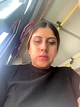 Snapshot of girl_anni chatting on October 2025 06:58:02 PM girl anni online show from October 2025 06:58:02 PM