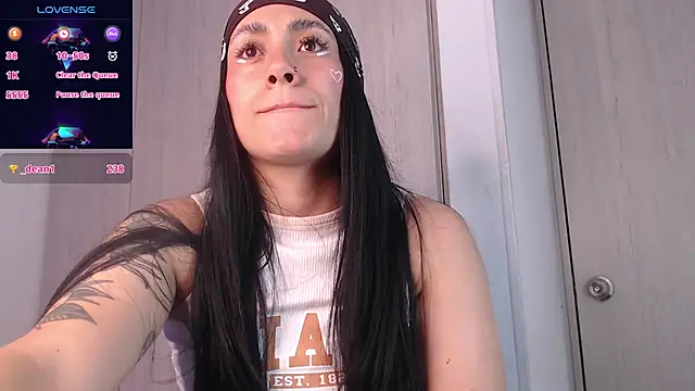 LilaFisher online show from March 2025 04:17:01 PM