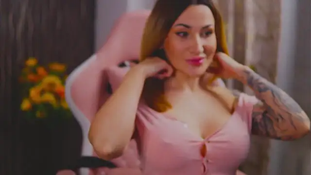 Snapshot of KimSkyex chatting on January 2025 11:34:02 PM KimSkyex online show from January 2025 11:34:02 PM