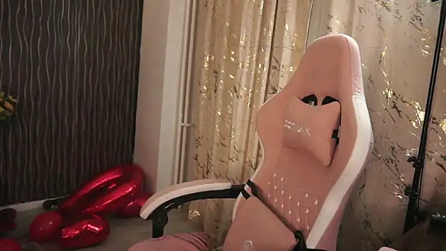 Snapshot of KimSkyex chatting on March 2025 06:51:01 PM KimSkyex online show from March 2025 06:51:01 PM