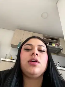 alissonfernandez  online show from January 2025 01:36:01 PM