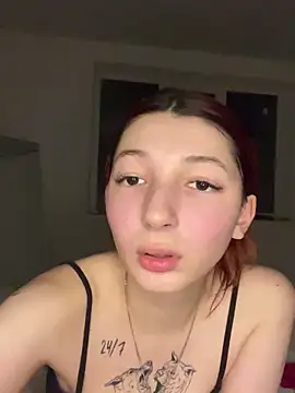 Alissa kiss online show from December 2024 07:26:02 PM
