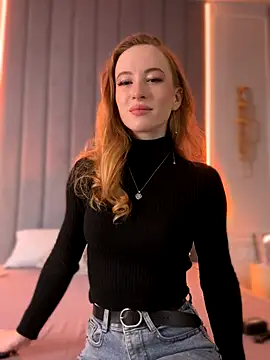 Snapshot of _AngelMoon_ chatting on October 2025 04:02:02 AM AngelMoon online show from October 2025 04:02:02 AM