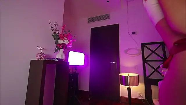 LunaMystyque online show from September 2025 08:09:02 PM