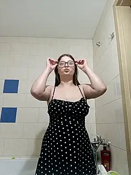 Snapshot of kila_lo chatting on January 2025 12:58:01 PM kila lo online show from January 2025 12:58:01 PM