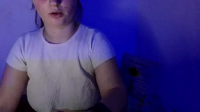 Snapshot of kila_lo chatting on February 2025 08:16:01 PM kila lo online show from February 2025 08:16:01 PM