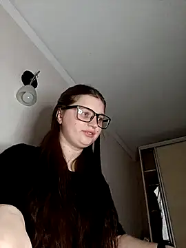 Snapshot of kila_lo chatting on February 2025 03:39:02 PM kila lo online show from February 2025 03:39:02 PM