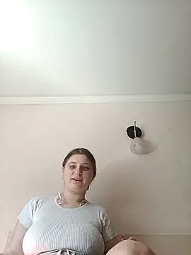 Snapshot of kila_lo chatting on February 2025 11:11:01 AM kila lo online show from February 2025 11:11:01 AM