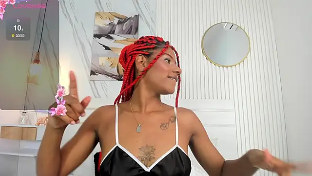 Sara Lewwis online show from February 2025 11:29:02 AM