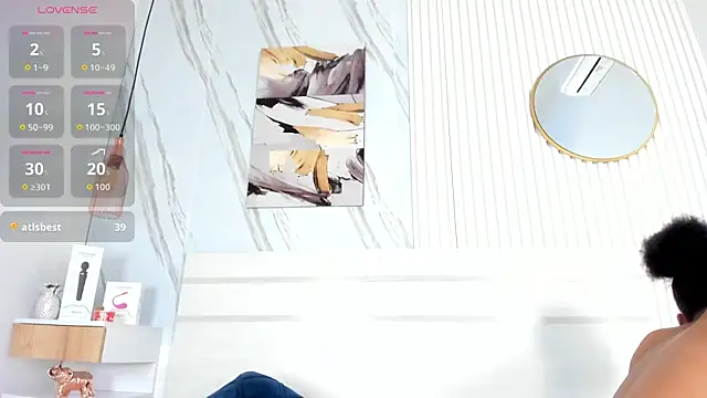 Sara Lewwis online show from October 2025 11:19:01 AM