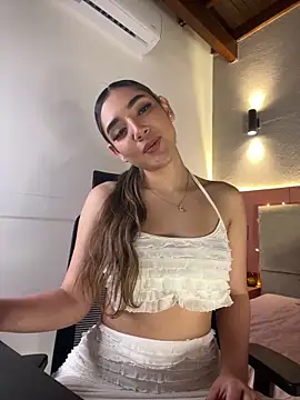 Snapshot of AniiRose chatting on October 2025 01:28:01 AM AniiRose online show from October 2025 01:28:01 AM