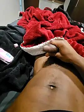 Snapshot of blacksexyg chatting on December 2024 11:39:01 PM blacksexyg online show from December 2024 11:39:01 PM