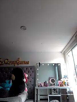 MARYQUANT online show from November 2025 05:24:01 PM