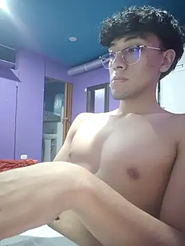 Snapshot of Fabpingon chatting on October 2025 08:02:02 AM Fabpingon online show from October 2025 08:02:02 AM