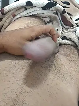 Snapshot of Leleko1997 chatting on October 2025 05:02:02 PM Leleko1997 online show from October 2025 05:02:02 PM