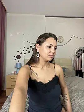 MiraMiss online show from January 2025 03:28:02 PM