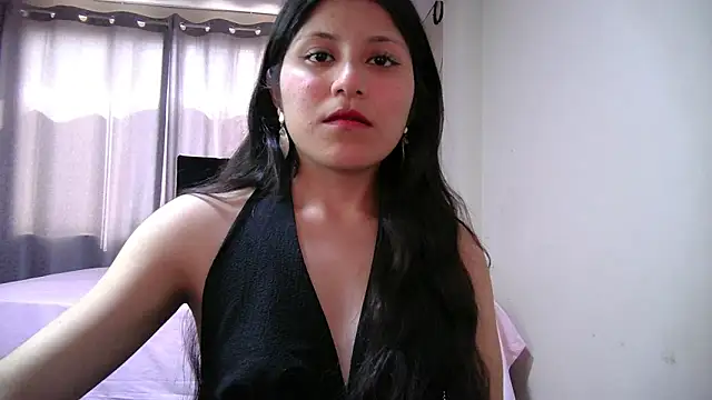 petite paola online show from January 2025 08:11:02 PM