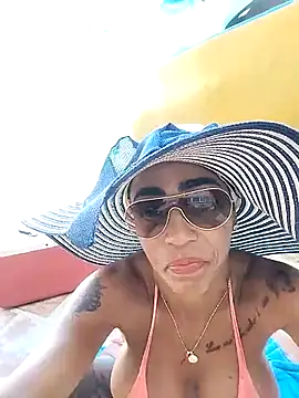 Snapshot of Alison_fitness chatting on February 2025 06:33:02 PM Alison fitness online show from February 2025 06:33:02 PM