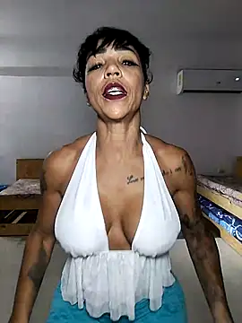 Snapshot of Alison_fitness chatting on March 2025 07:49:02 PM Alison fitness online show from March 2025 07:49:02 PM