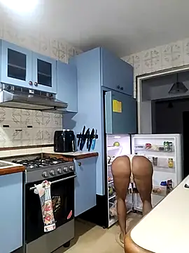 Snapshot of Alison_fitness chatting on September 2025 01:17:01 AM Alison fitness online show from September 2025 01:17:01 AM