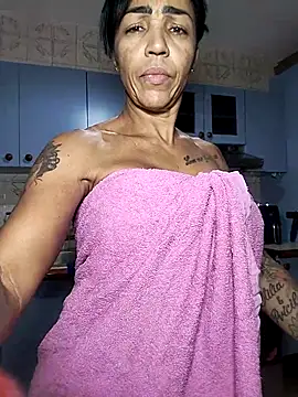 Snapshot of Alison_fitness chatting on October 2025 11:35:01 PM Alison fitness online show from October 2025 11:35:01 PM