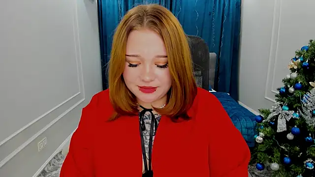 MoonLghte online show from December 2024 08:53:01 PM