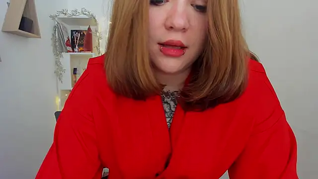 MoonLghte online show from December 2024 03:48:02 PM