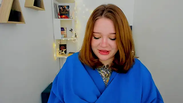 MoonLghte online show from January 2025 07:53:01 PM
