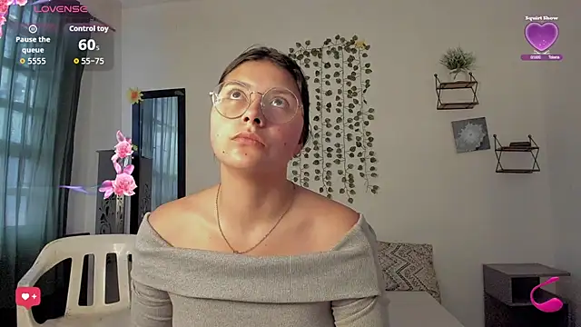 Snapshot of Noellesable chatting on September 2025 05:18:01 PM Noellesable online show from September 2025 05:18:01 PM