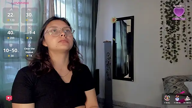 Snapshot of Noellesable chatting on October 2025 05:24:02 PM Noellesable online show from October 2025 05:24:02 PM