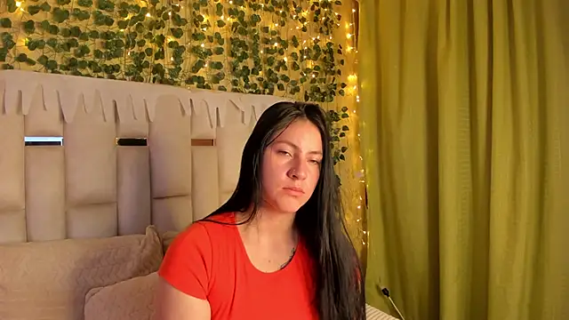 Snapshot of jenifer__power10 chatting on December 2024 01:05:02 PM jenifer power10 online show from December 2024 01:05:02 PM