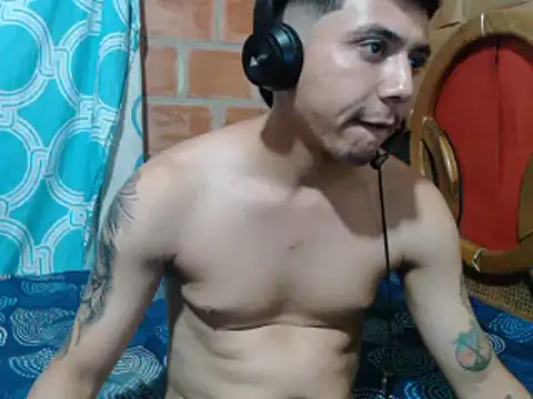Horny dirty boy online show from December 2024 11:25:01 PM