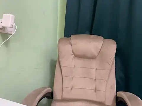 Mrbiceps23 online show from December 2024 01:11:02 PM