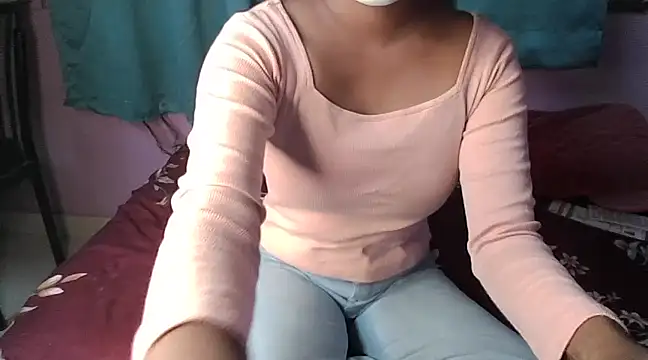 Aaliyalove1 online show from December 2024 08:18:02 AM