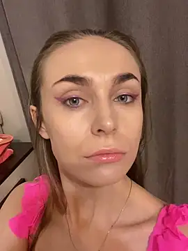 Snapshot of Burning_girlss chatting on December 2024 01:40:02 AM Burning girlss online show from December 2024 01:40:02 AM