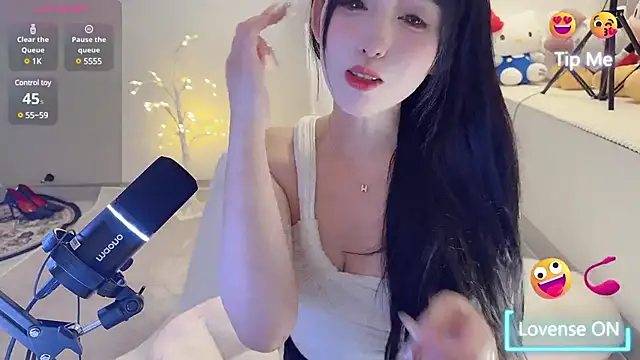 Unique-yiyi online show from February 2025 07:28:01 PM