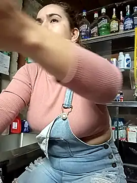 Snapshot of alexax0 chatting on February 2025 12:26:01 AM alexax0 online show from February 2025 12:26:01 AM